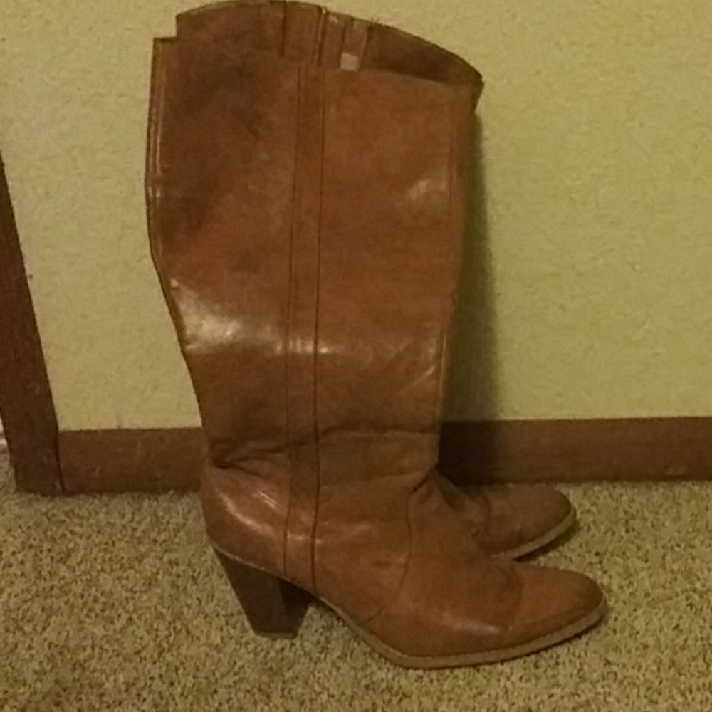 Healed dress boots